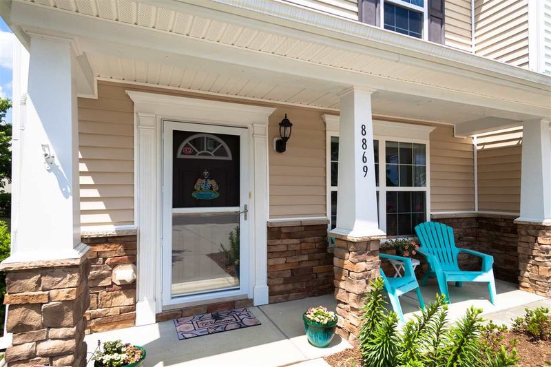 8869 Thornton Town Pl, Raleigh, NC 27616