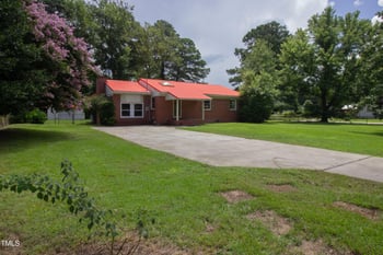 887 Seventy First School Rd, Fayetteville, NC 28314