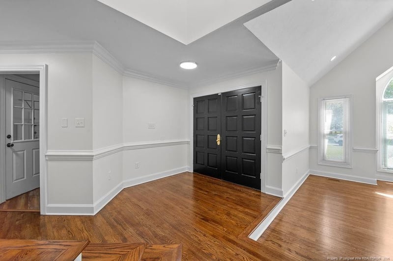 887 Three Wood Dr, Fayetteville, NC 28312