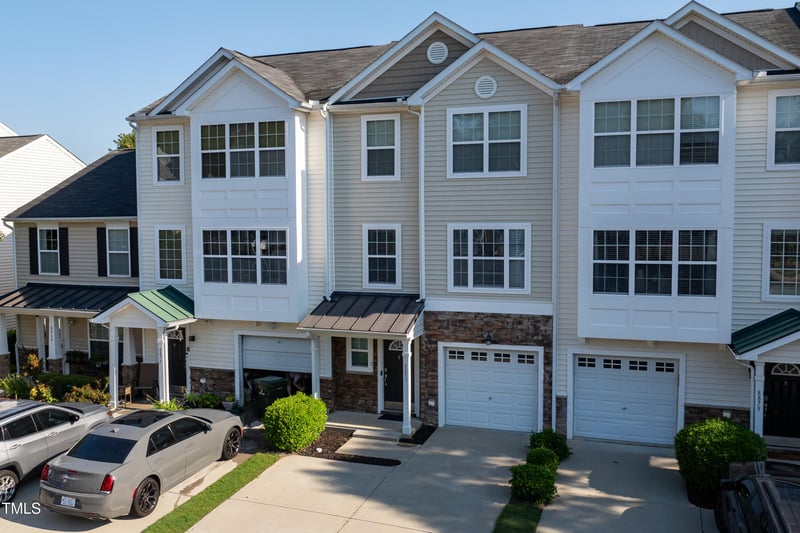 8873 Thornton Town Pl, Raleigh, NC 27616