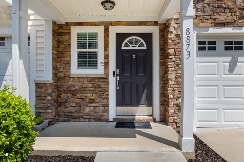 8873 Thornton Town Pl, Raleigh, NC 27616