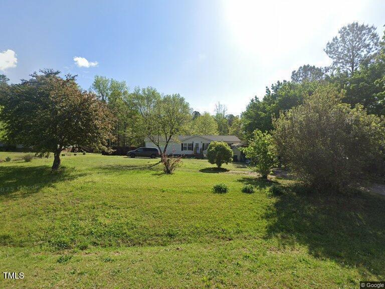 8876 Creek Rd, Willow Springs, NC 27592