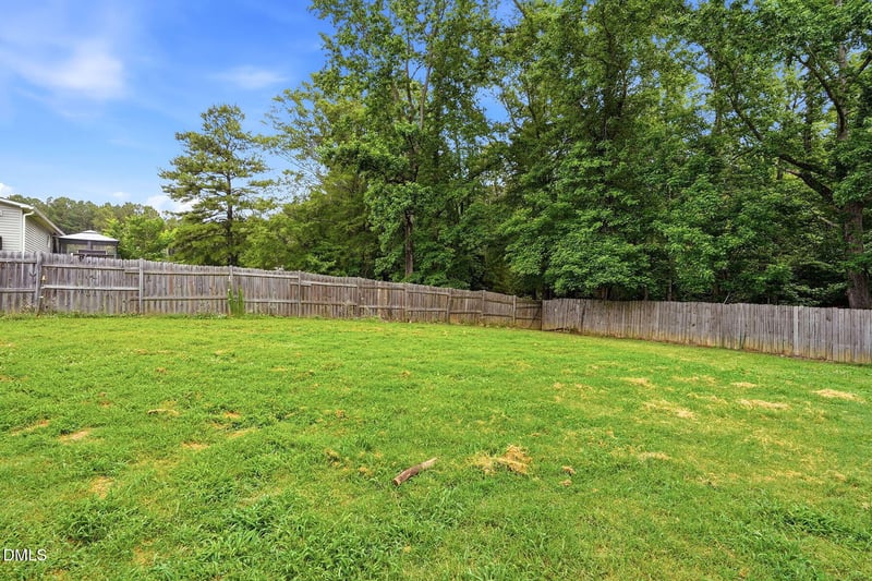 8876 Creek Rd, Willow Springs, NC 27592