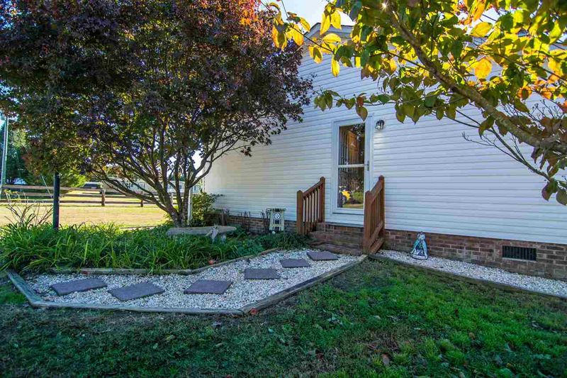 8879 Flower Hill Rd, Middlesex, NC 27557