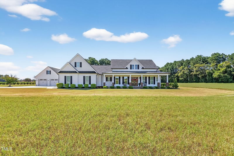 8881 Stricklands Crossroads Rd, Four Oaks, NC 27524