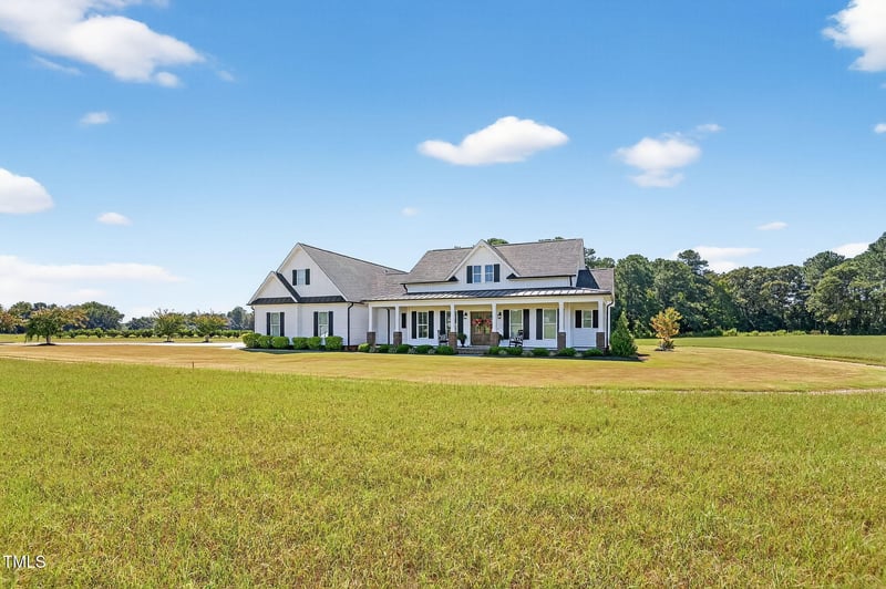 8881 Stricklands Crossroads Rd, Four Oaks, NC 27524