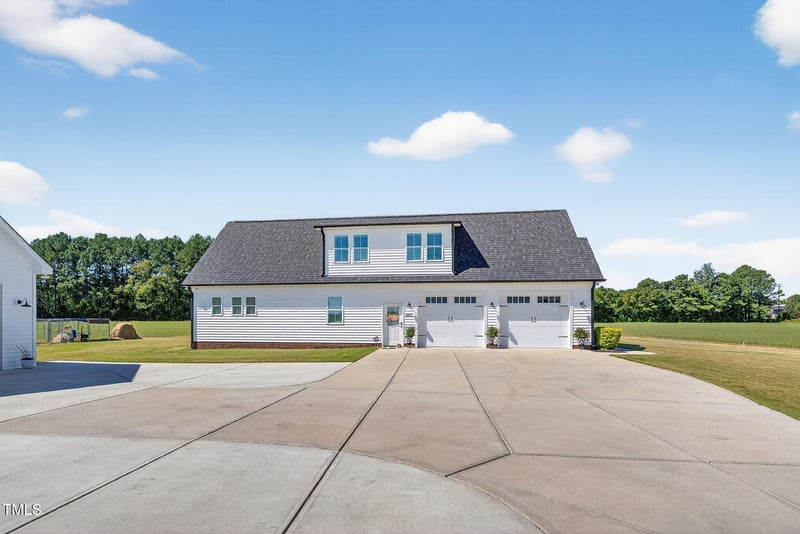 8881 Stricklands Crossroads Rd, Four Oaks, NC 27524