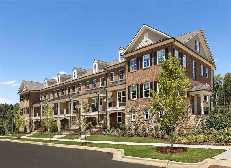 889 Wake Towne Dr #10, Raleigh, NC 27609