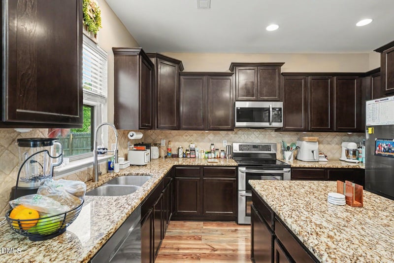 89 Bison Ln, Lillington, NC 27546