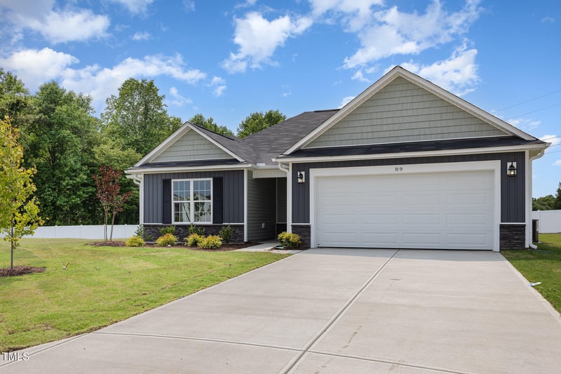 89 Emily Gardens Dr, Selma, NC 27576