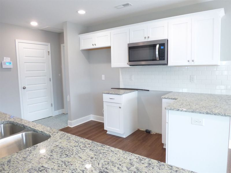 89 Jerome St, Benson, NC 27504