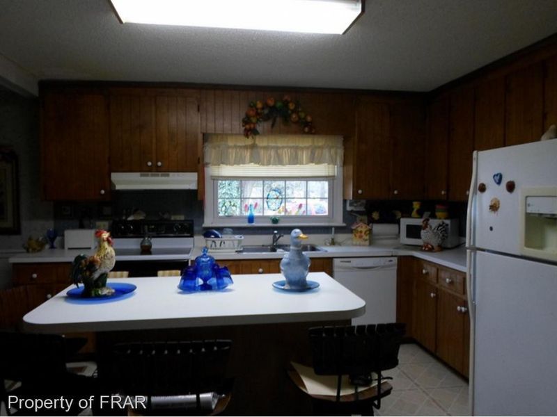 89 E Roy St, Angier, NC 27501