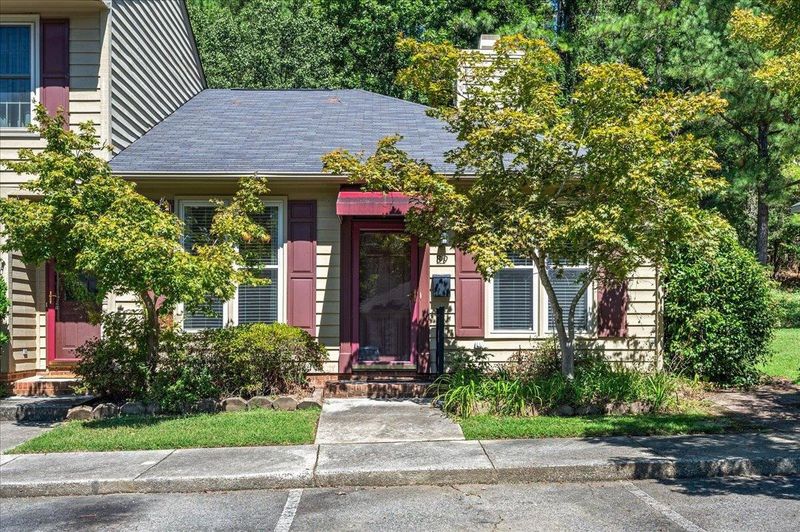 89 Stone Hill Ct, Durham, NC 27704
