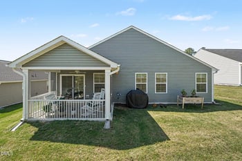89 Tangled Oaks Ln, Fuquay Varina, NC 27526