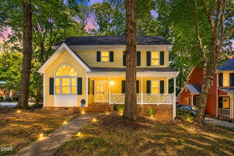 8901 Campfire Trl, Raleigh, NC 27615
