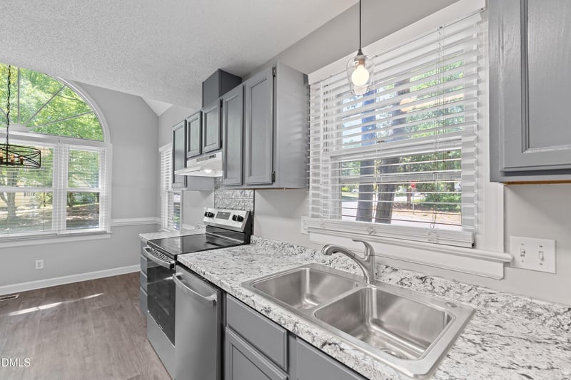 8901 Campfire Trl, Raleigh, NC 27615