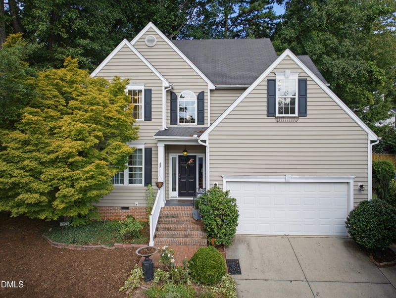 8901 Castleton Ln, Raleigh, NC 27615