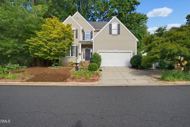 8901 Castleton Ln, Raleigh, NC 27615