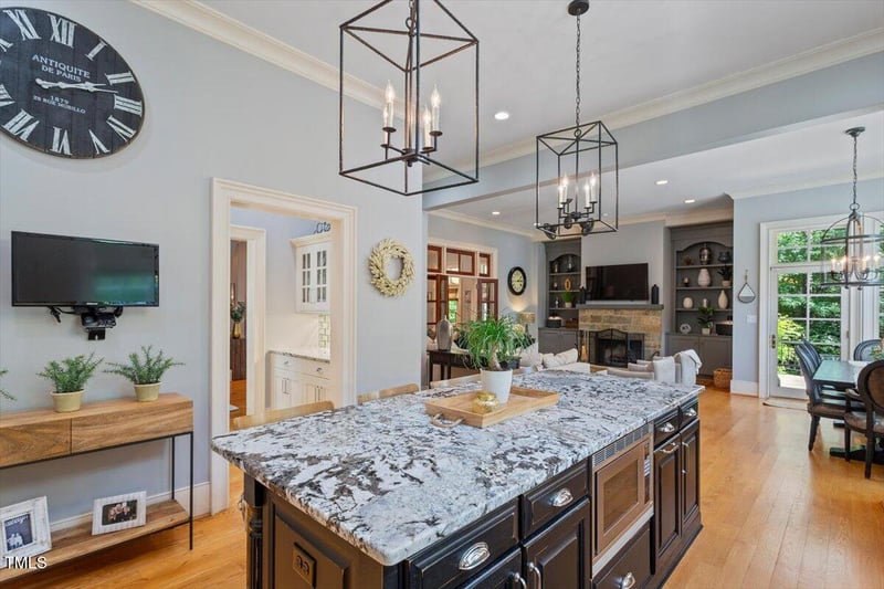 8904 Mildenhall Ct, Raleigh, NC 27615
