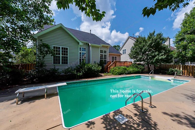 8904 Waynick Dr, Raleigh, NC 27617