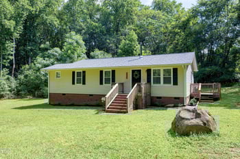 8905 Dukes Lake Rd, Zebulon, NC 27597