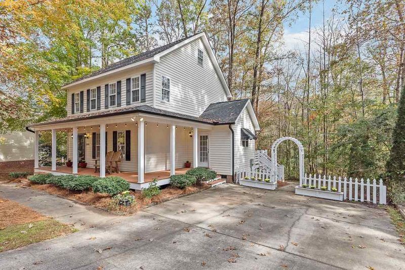 8905 New Windsor Pl, Raleigh, NC 27603