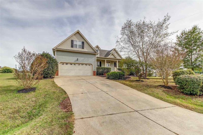 8905 Oregon Inlet Ct, Raleigh, NC 27603