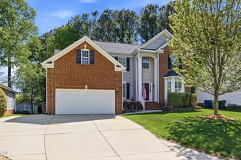 8908 Blakehurst Dr, Raleigh, NC 27617