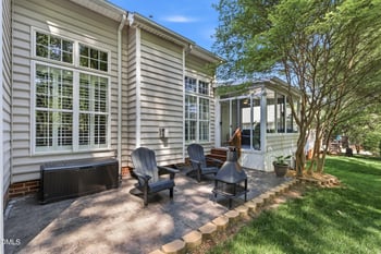 8908 Blakehurst Dr, Raleigh, NC 27617