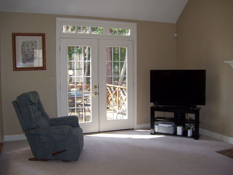 8908 New Windsor Pl, Raleigh, NC 27603