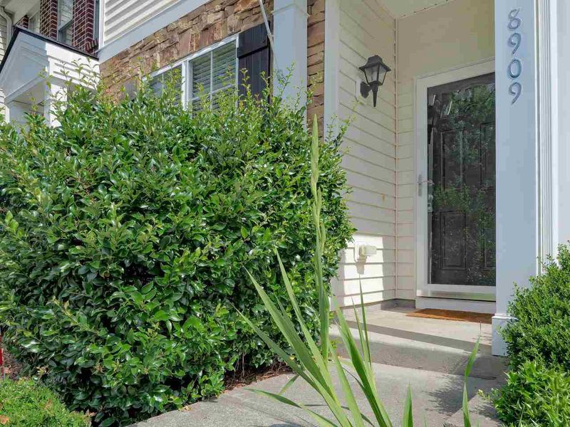 8909 Camden Park Dr, Raleigh, NC 27613