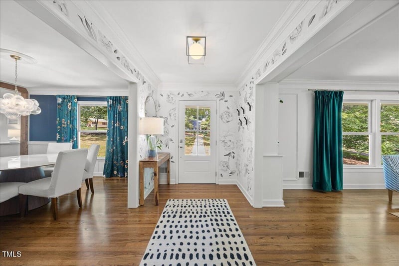 8909 Hunting Trl, Raleigh, NC 27613