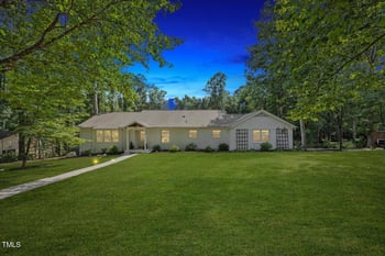 8909 Hunting Trl, Raleigh, NC 27613