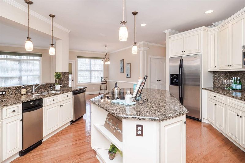 8909 Riverview Park Dr, Raleigh, NC 27613