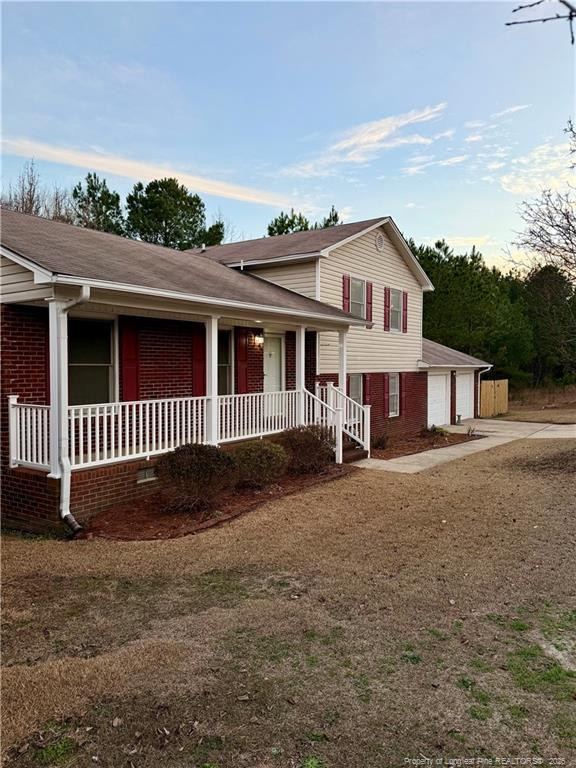 8909 Tibs Run Dr, Fayetteville, NC 28314