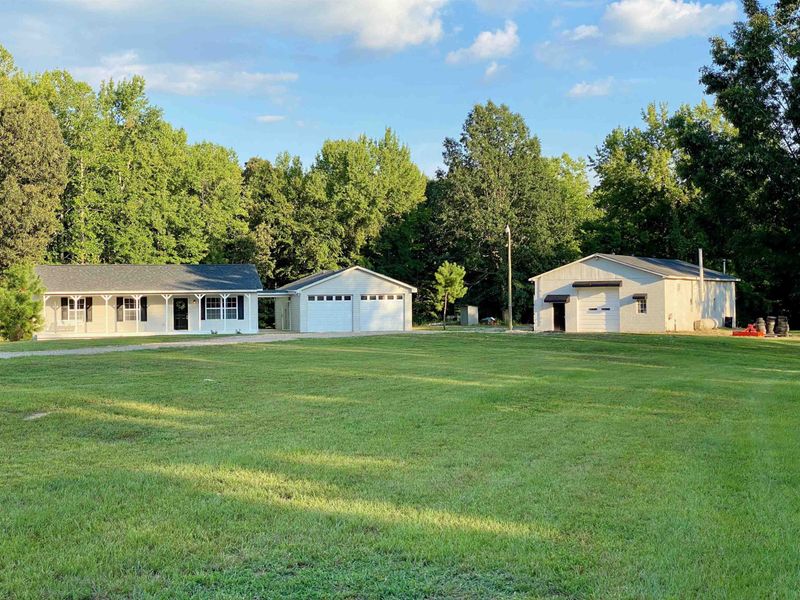 891 W Green St, Franklinton, NC 27525