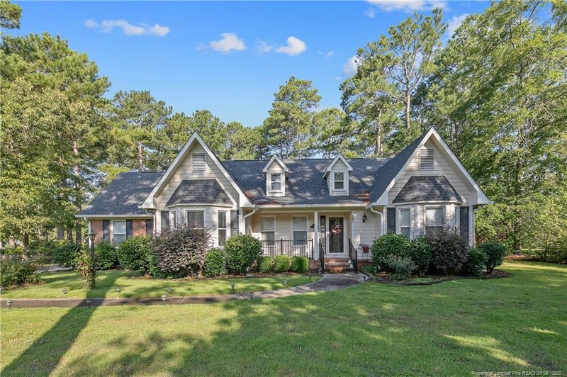 891 Long Iron Dr, Fayetteville, NC 28312