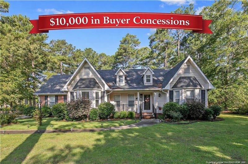 891 Long Iron Dr, Fayetteville, NC 28312