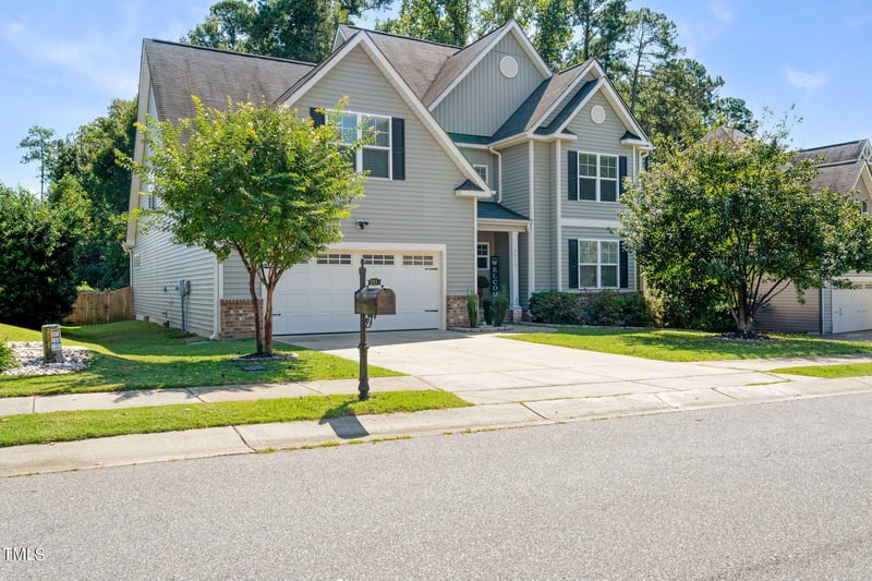 8913 Buffalo Gourd Ln, Angier, NC 27501