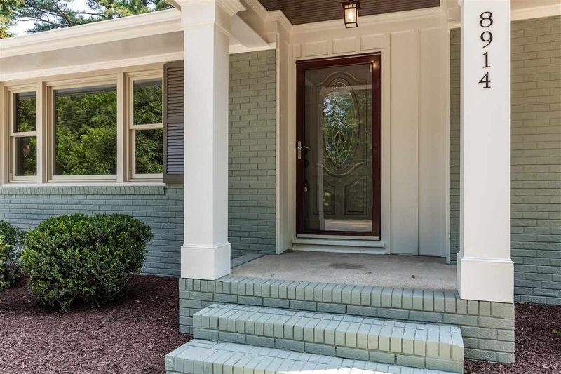 8914 Chapel Hill Rd, Cary, NC 27513