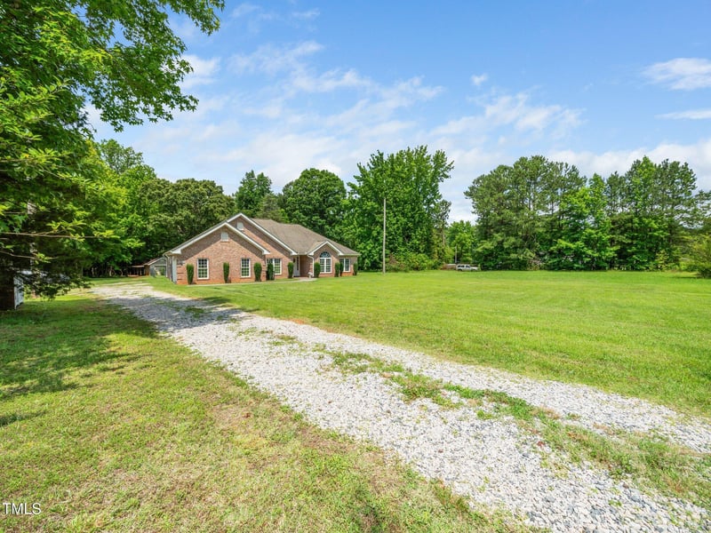 8917 Thompson Mill Rd, Wake Forest, NC 27587