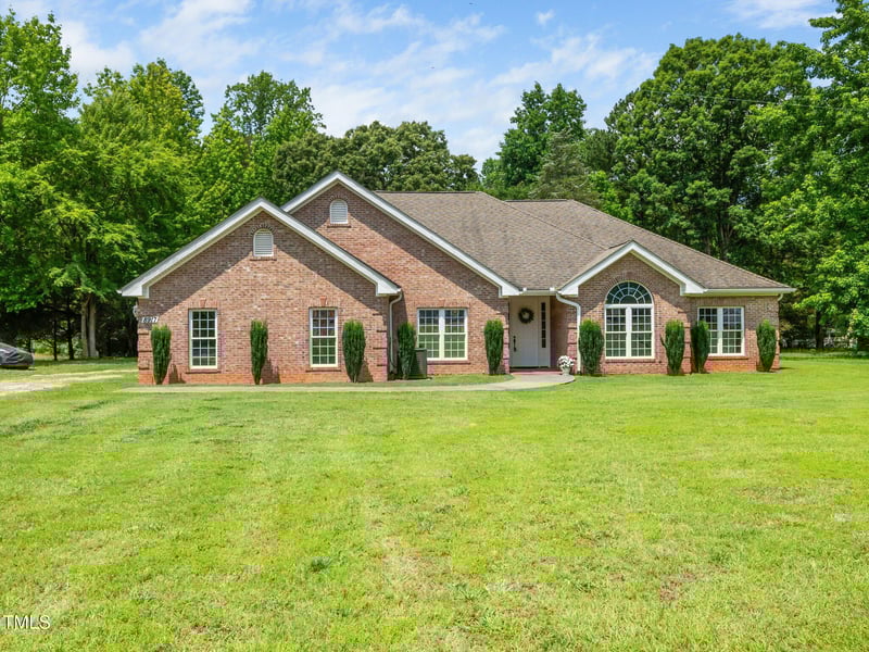 8917 Thompson Mill Rd, Wake Forest, NC 27587