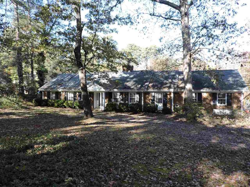 8920 Hunting Trl, Raleigh, NC 27613