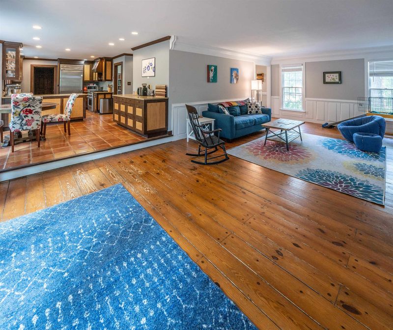 8921 Hunting Trl, Raleigh, NC 27613