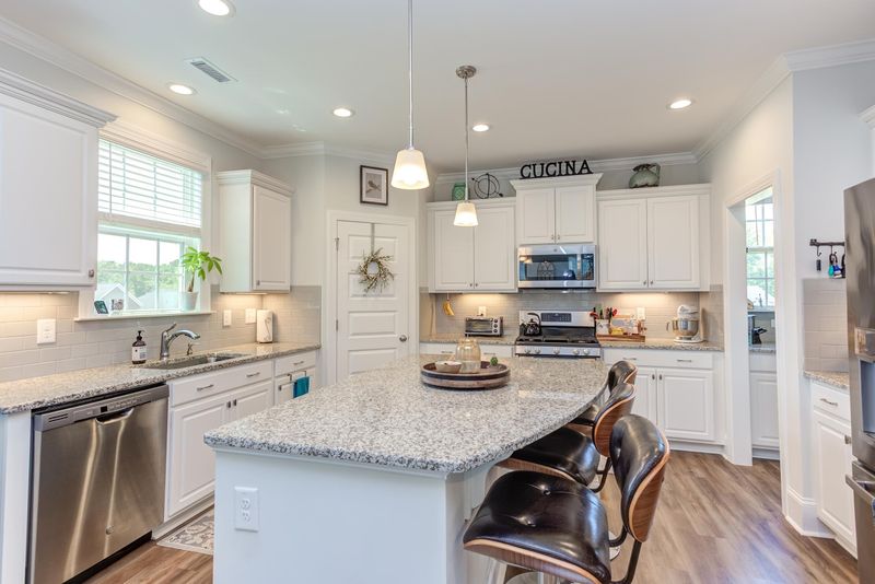 8921 Mother Nancy Dr, Wake Forest, NC 27587