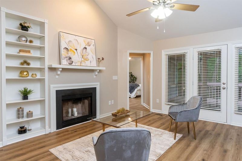 8921 New Windsor Pl, Raleigh, NC 27603