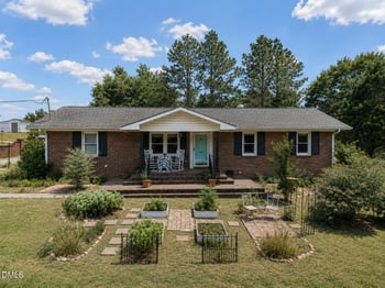 8921 U S Hwy 301, Four Oaks, NC 27524