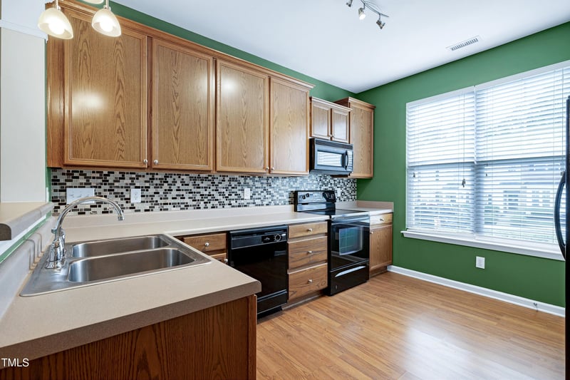 8939 Camden Park Dr, Raleigh, NC 27613