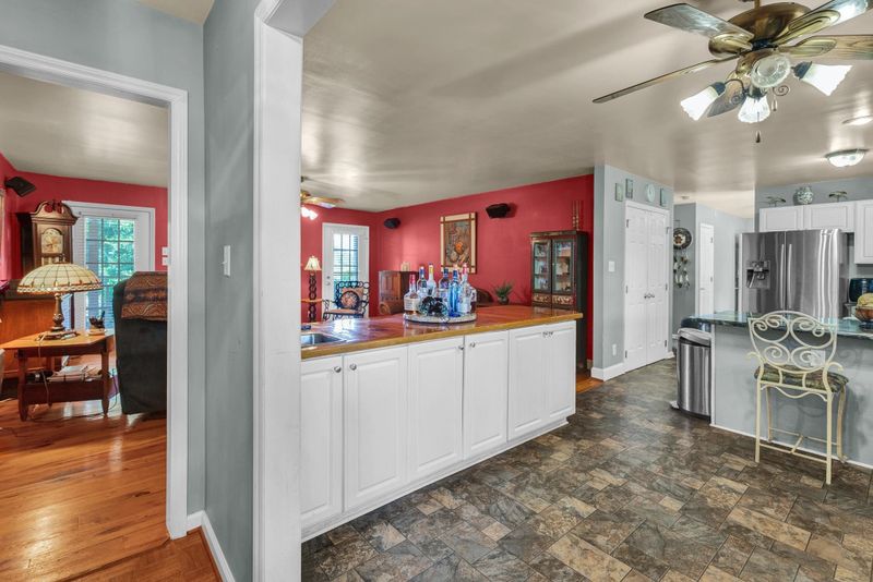 894 Castle Rock Farm Rd, Pittsboro, NC 27312