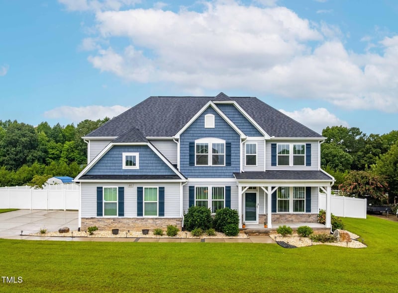 895 November Ln, Willow Springs, NC 27592